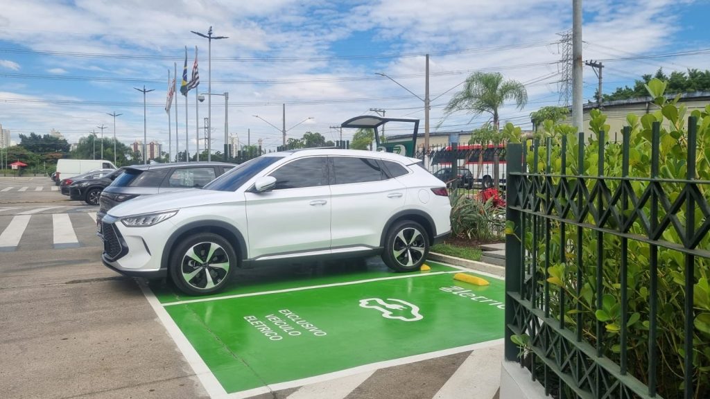 Continental Shopping inaugura estação de recarga para carros elétricos - Fitec Tec News
