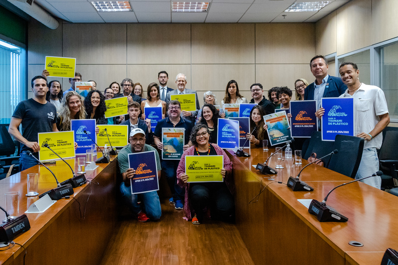 Ministério do Meio Ambiente reafirma que Projeto de Lei do "Oceano Sem Plástico" é prioridade - Fitec Tec News