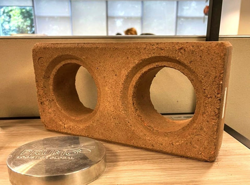 Resíduo de dragagem no Porto do Açu, transformado em bloco para construção civil, recebe certificado internacional - Fitec Tec News