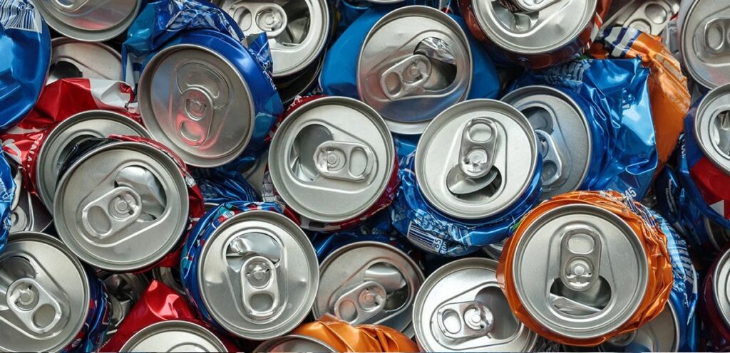 Brasil recicla mais de 40 “Titanics” em latas de alumínio, aponta estudo - Fitec Tec News