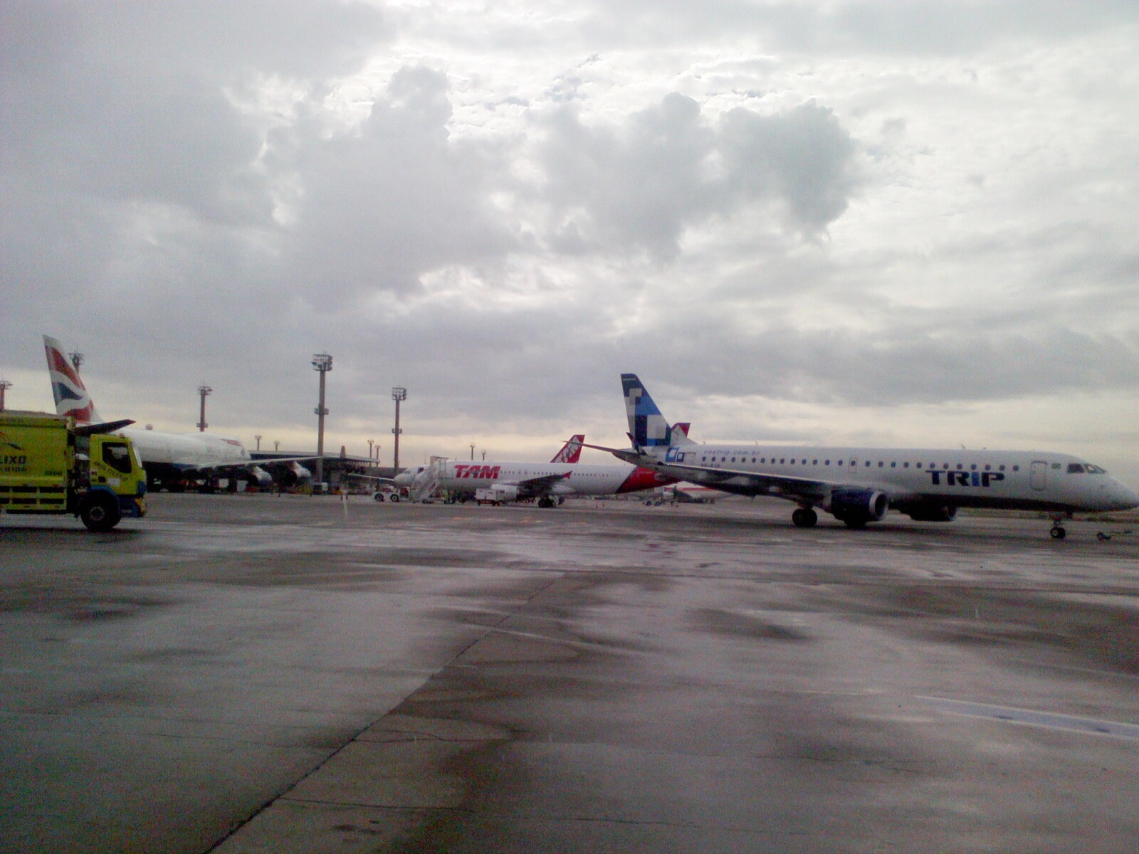 Gestão de resíduos em aviões e aeroportos são destaque em auditorias - Fitec Tec News