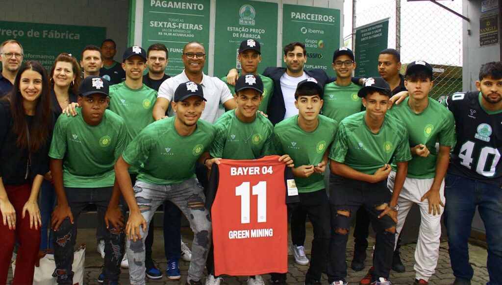 Projeto recebe incentivo de time de futebol na promoção da economia circular - Fitec Tec News