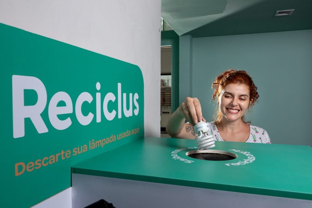 Reciclus abre chamamento para coleta itinerante de lâmpadas fluorescentes em municípios de até 25 mil habitantes - Fitec Tec News