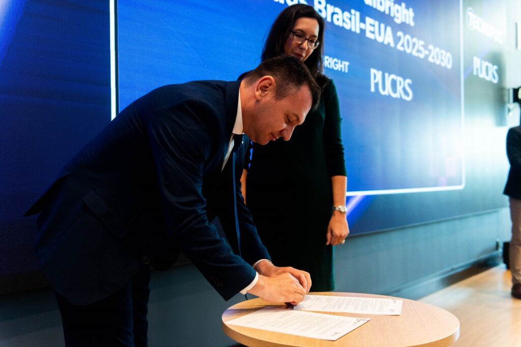 Conhecimento sem fronteiras pesquisa acadêmica transforma a realidade ambiental global - Fitec Tec News