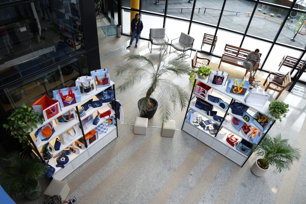 Economia criativa se destaca com reaproveitamento para produção de novos itens - Fitec Tec News