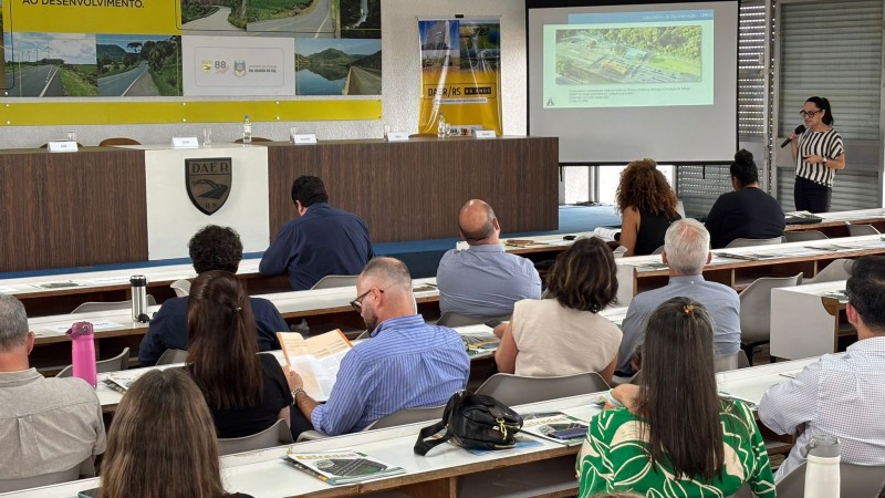 Descarbonização na infraestrutura de transportes foi tema de seminário da Revista Estradas, em Porto Alegre - Fitec Tec News