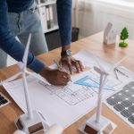 Especialistas veem com otimismo o fim gradual do uso de combustíveis fósseis - Fitec Tec News