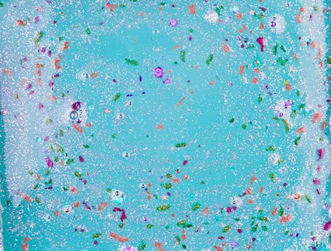 Alerta no prato e no oceano pesquisas revelam acúmulo alarmante de microplásticos em águas brasileiras - Fitec Tec News
